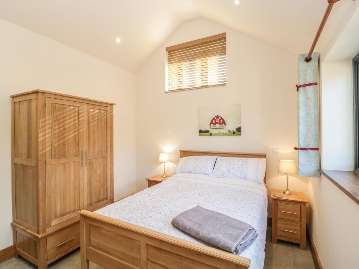 The Milking Barn Villa Yeovil Exterior photo