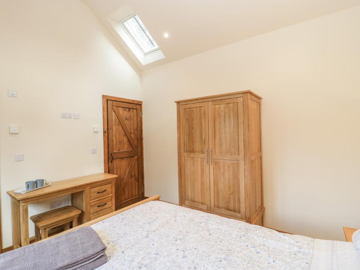 The Milking Barn Villa Yeovil Exterior photo